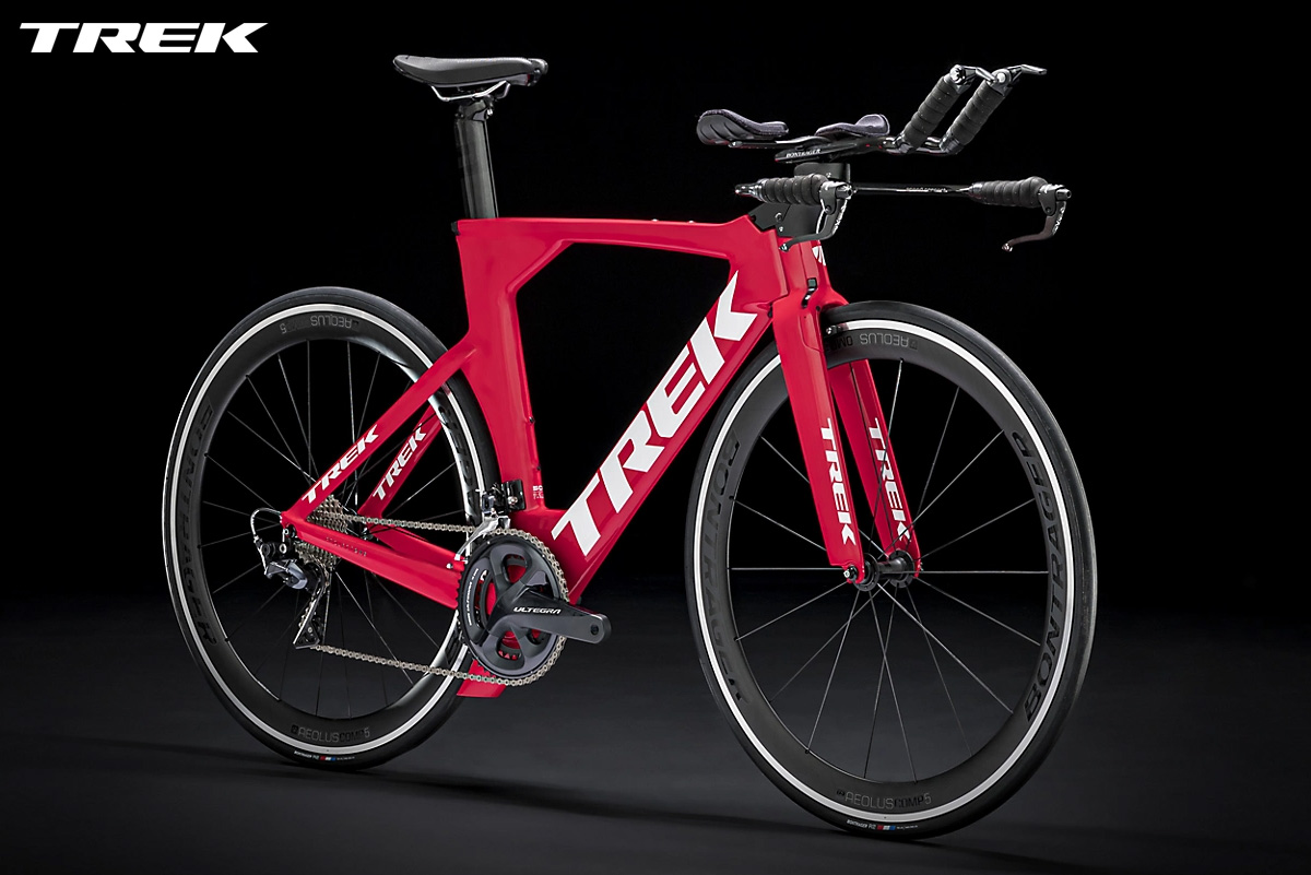 Una bici da triathlon e cronometro Trek Speed Concept 2021